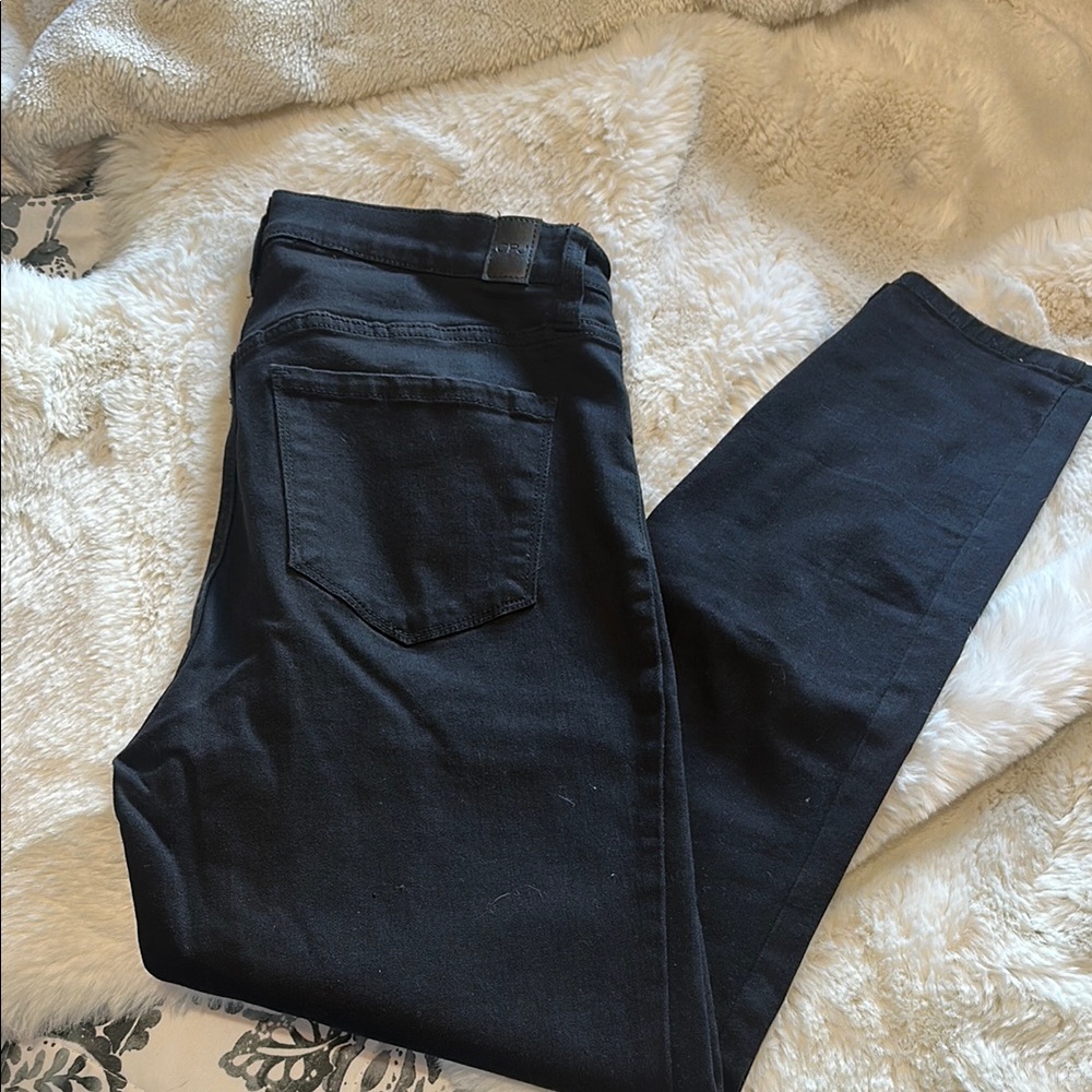 Black Skinny Jeans